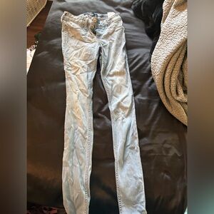 Size 1L Hollister Jean Leggings